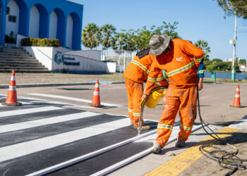 No momento, você está visualizando Demutran inicia renovação da sinalização de 50 faixas elevadas em Maracanaú