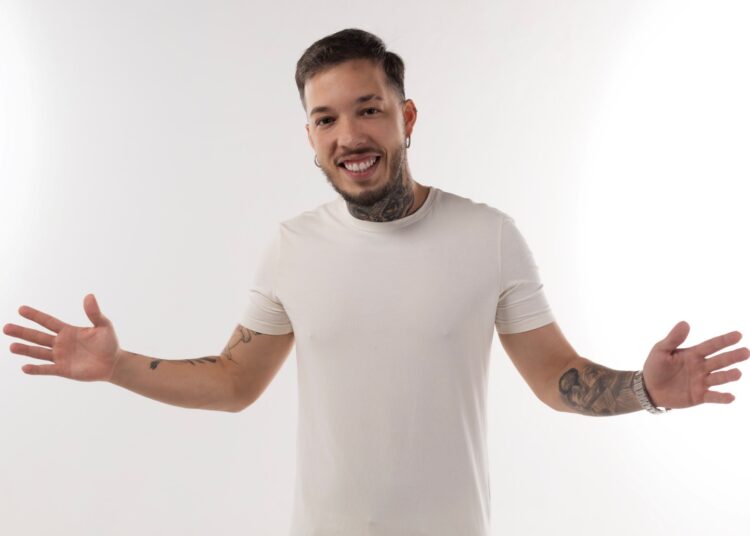 Belinho da Silva transforma amor paterno em música com lançamento inédito ao lado de André da Mata e Mateus Farias