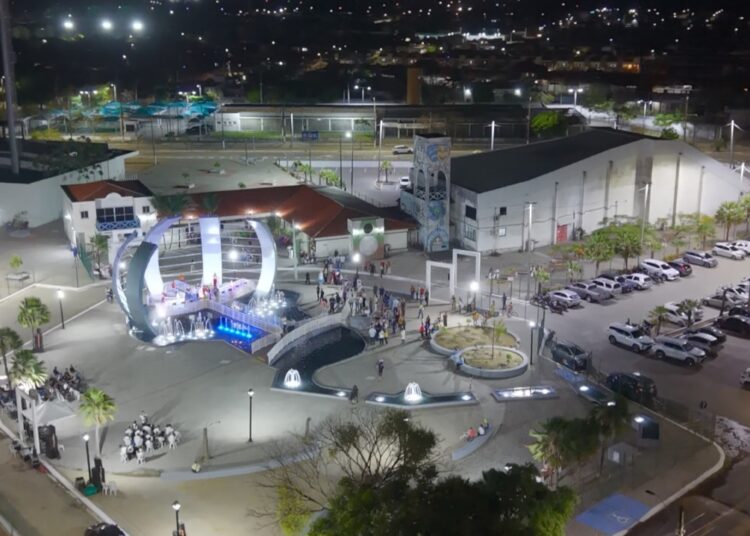 No momento, você está visualizando Prefeitura de Maracanaú entrega nova Praça Durval Tomaz de Souza
